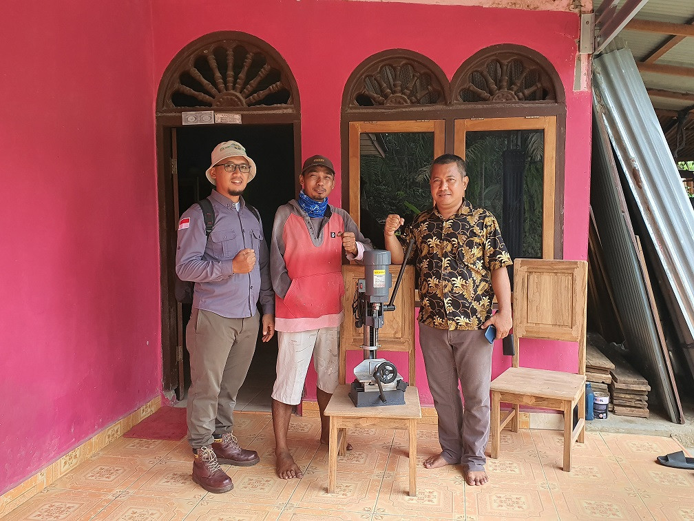 Uluran Tangan Koperasi Produsen UD Lestari Demi Mendukung Masa Depan Pak Sholeh