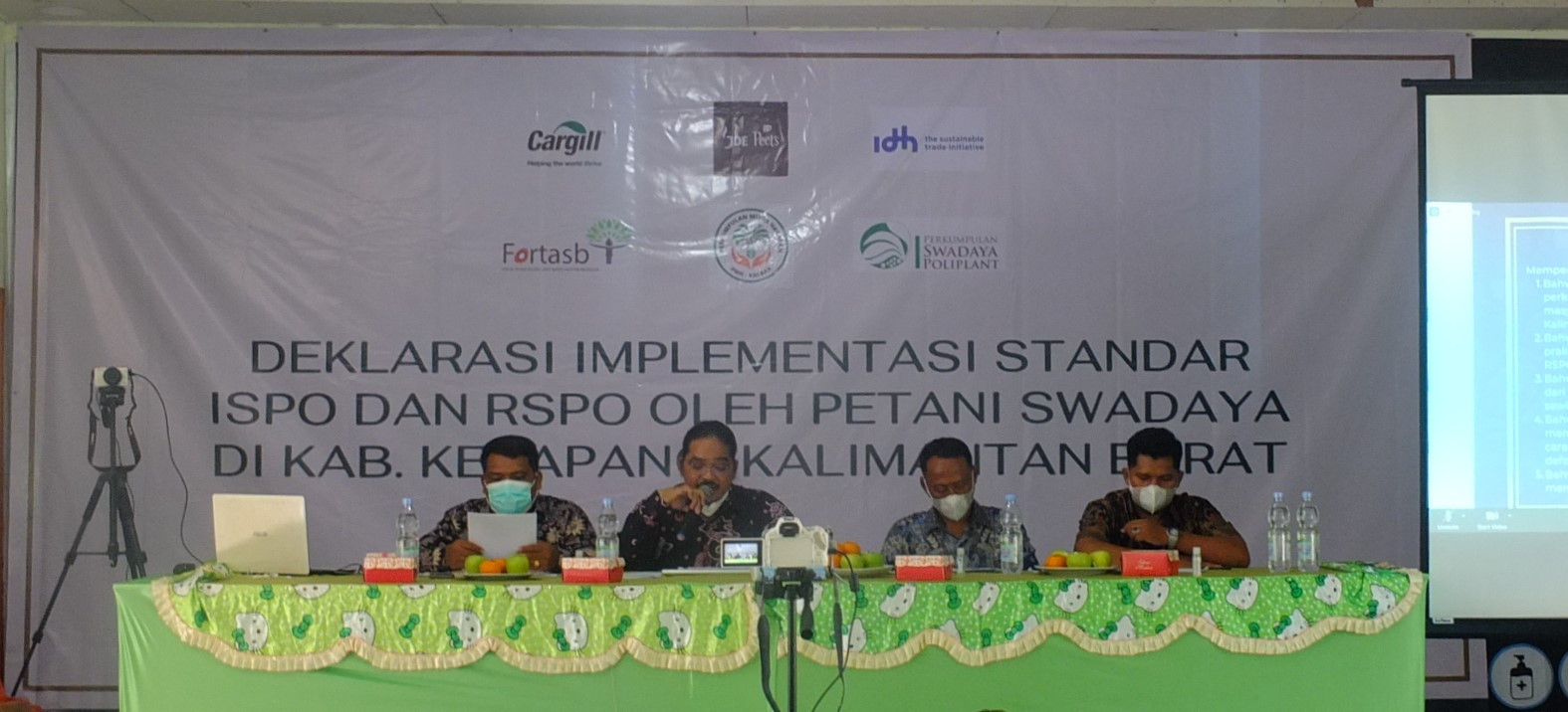 Dua Perkumpulan di Kab. Ketapang Deklarasi Implementasi Standar ISPO dan RSPO